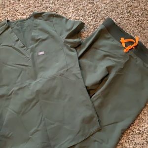 FIGS army green scrub set XS